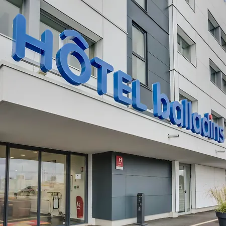 Caen Memorial Hotel 2*