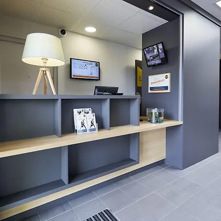 Caen Memorial Otel 2*