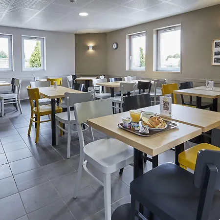 Otel Caen Memorial Saint-Contest