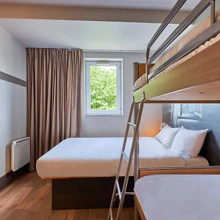 Caen Memorial Otel 2*