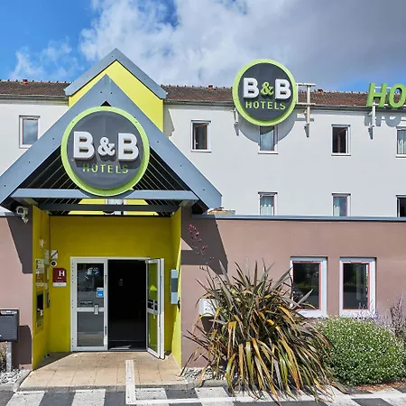 Caen Memorial Otel 2*