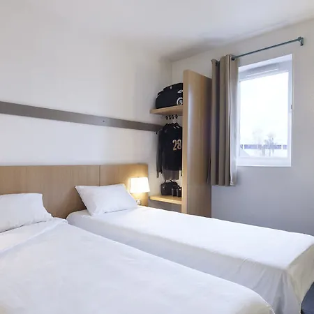 Hotel Caen Memorial Saint-Contest