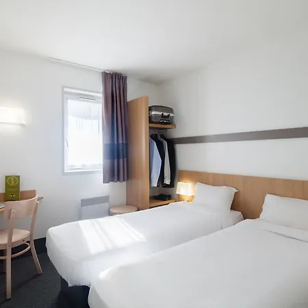 Caen Memorial Otel Saint-Contest