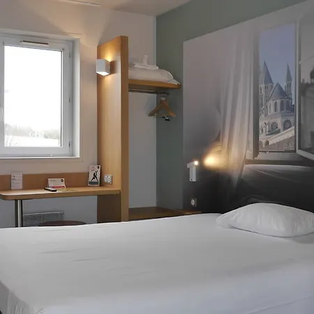 Caen Memorial 2* Saint-Contest