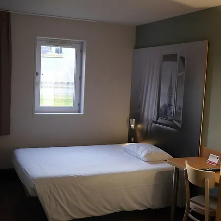 Caen Memorial Hotel Saint-Contest