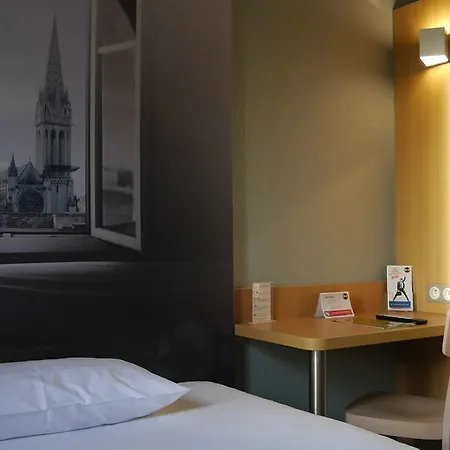 Otel Caen Memorial Saint-Contest