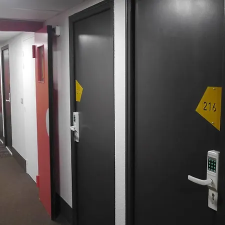 Caen Memorial Hotel 2*