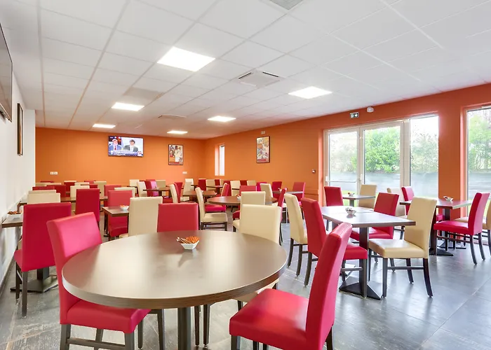 Caen Memorial Hotel 2*