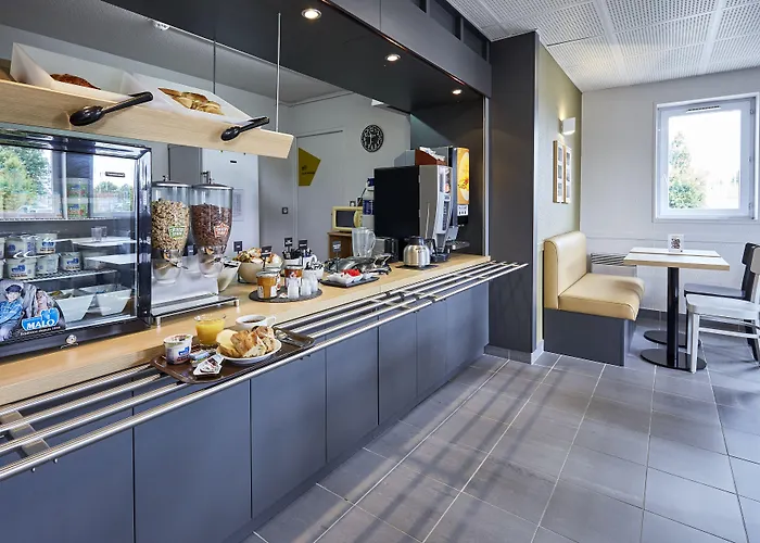 Caen Memorial Hotel 2*