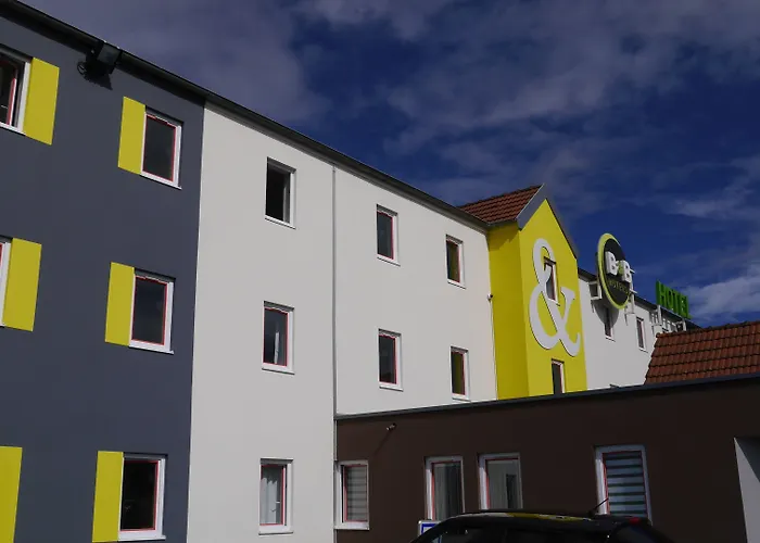 Caen Memorial Hotel 2*