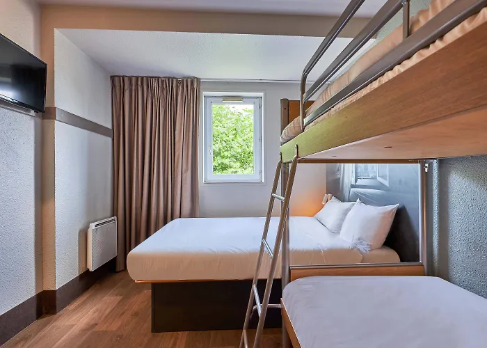 Caen Memorial Hotel 2*