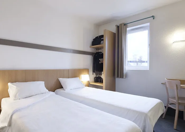 Hotel Caen Memorial Saint-Contest